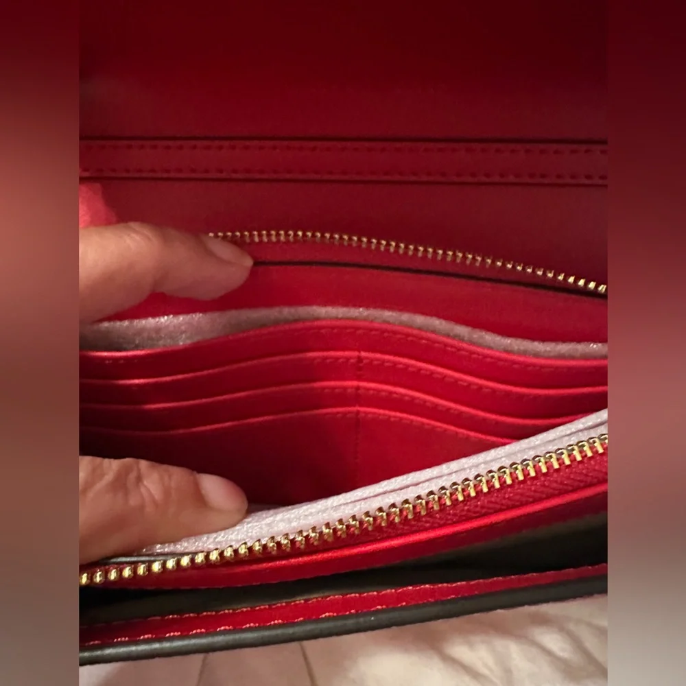 Michael by Michael Kors Jet Set Large Leather Wallet Crossbody - NWOT - Picture 9 of 16